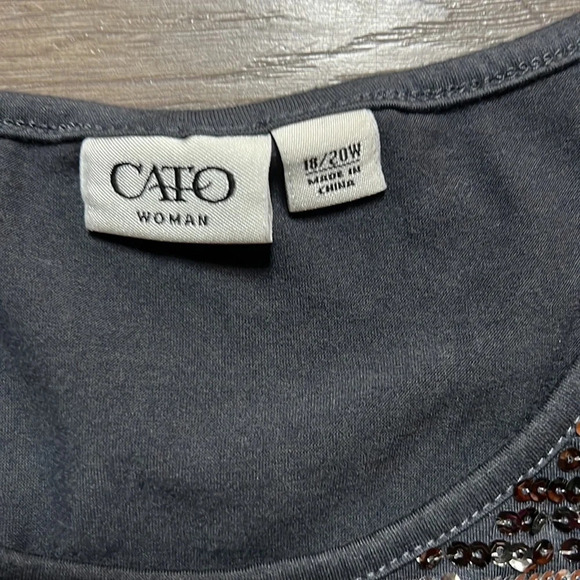 Like new tank top - Picture 3 of 3